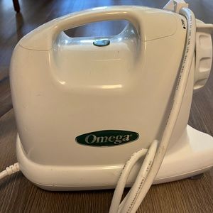 Omega juicer